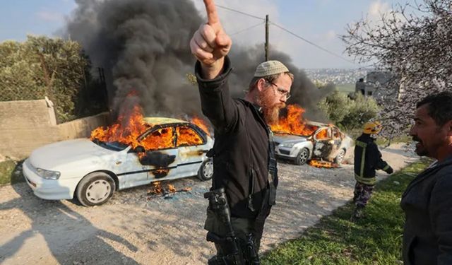 Yahudi "Tepelerin Gençliği" çetesi Filistinlilere yönelik 60’tan fazla saldırıyı üstlendi