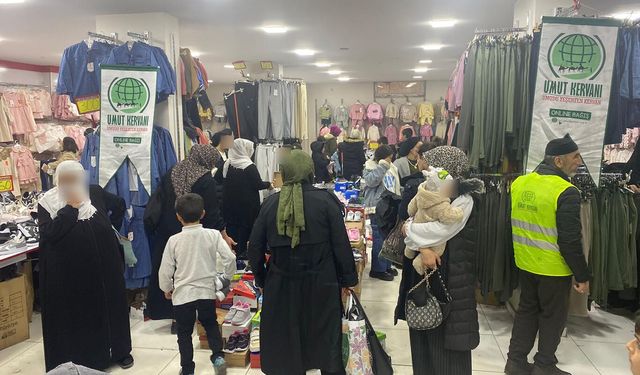 Bismil'de yetim ve ihtiyaç sahibi çocuklara bayramlık sevinci