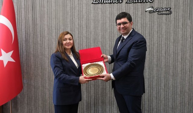 Gaziantep Şehir Hastanesi'nde başhekimlik görevinde devir teslim gerçekleştirildi