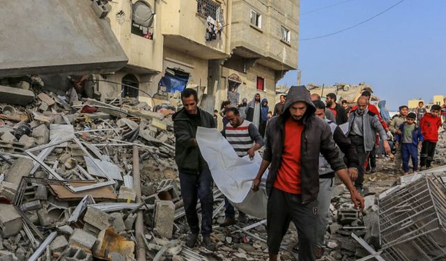 Gazze'de can kaybı 72 bin 278'e yükseldi