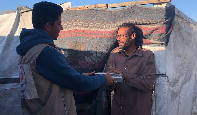 Gazze'de iftar sofralarına Yetimler Vakfı desteği