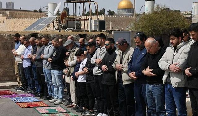 İşgal, Mescid-i Aksa'yı 20. gündür kapalı tutuyor: Yarın yüz binlerce kişi bayram namazı kılamayacak!