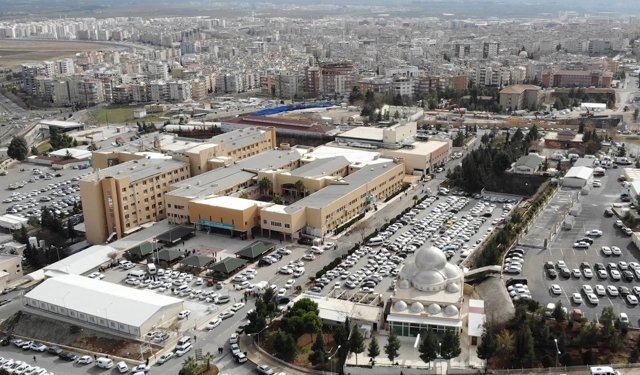 Şanlıurfa’da genç hasta nakille kalça protezinden kurtarıldı