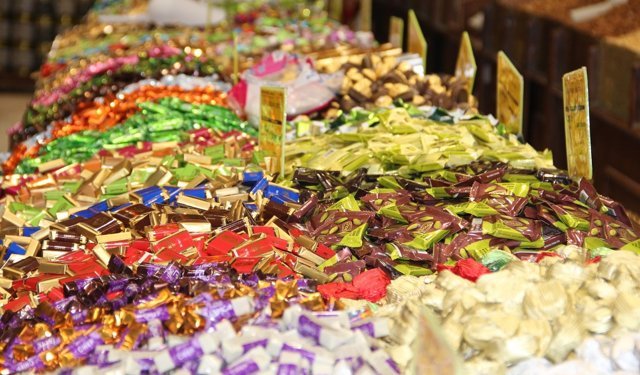 Şeker, ağız florasını bozarak çürüğü hızlandırıyor!