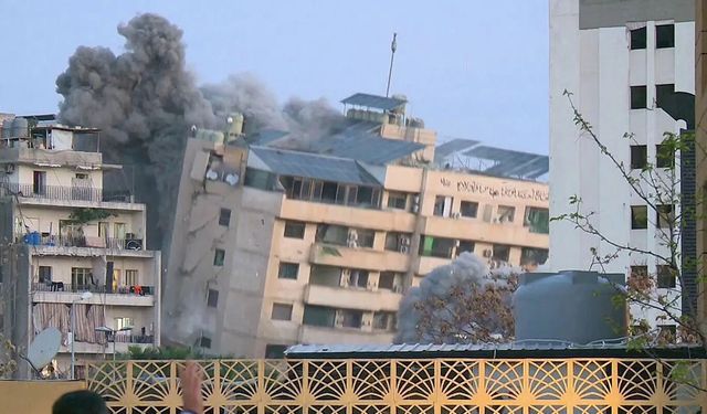 Siyonist rejim Lübnan'ın başkentinde bir binayı yerle bir etti