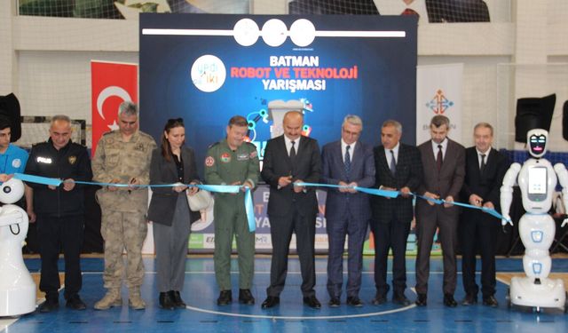 Batman'da 'Yediiki Robot ve Teknoloji Yarışması' başladı
