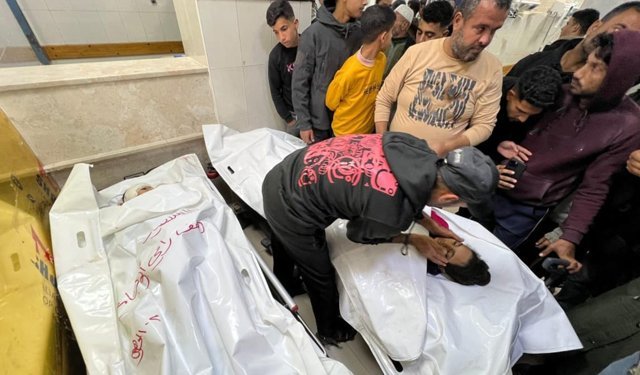 Gazzeliler bedel ödemeye devam ediyor: 2 şehit, 25 yaralı