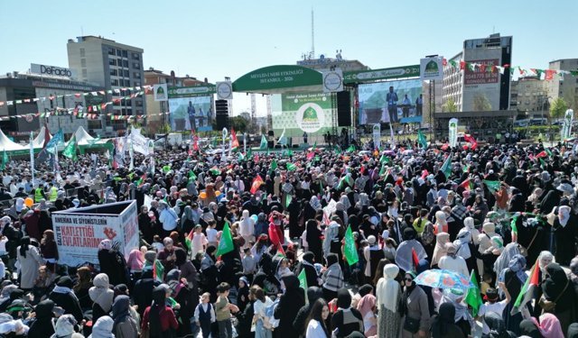 Göktaş Hoca: Peygambere karşı soğuksak, boş yere bir şeyler beklemeyin