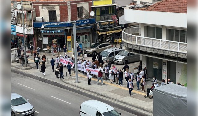 İzmir Emekliler Platformu Konak'ta eylemde