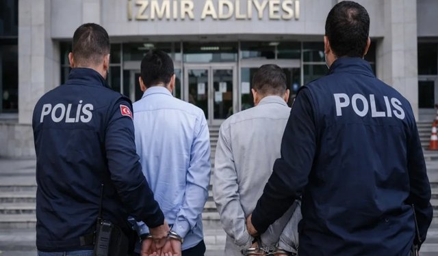 İzmir'de icra memurlarına rüşvet davası 