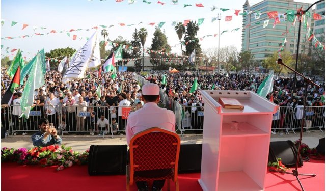 Mevlid-i Nebi mitingi Adana'da yoğun bir katılımla başladı