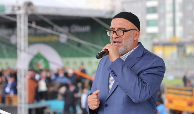 Molla Osman: Vahdet, slogandan ibaret değil; tarihi tefrikaları terk etmeliyiz