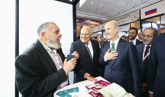 Savaşın gölgesinde eğitim mücadelesi: Gazze'de üniversiteler yıkıldı, umut ayakta kaldı