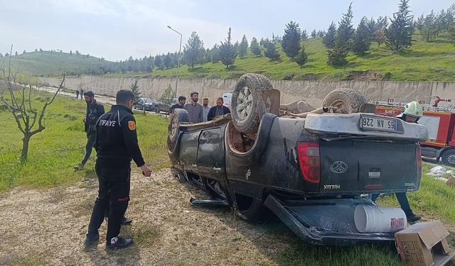 Siirt'te otomobil takla attı: 1 yaralı