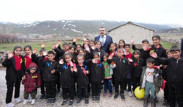 Yüzlerce STK'dan Bakan Tekin'e destek açıklaması