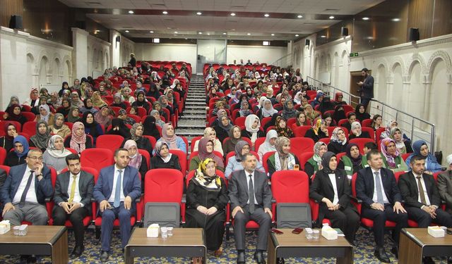 Akbulut: Filistin'deki asıl direnişin mimarı ve koruyucusu annedir
