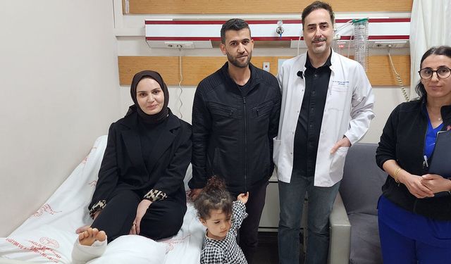 Batman'da bir ilk: Kapalı yöntemle başparmak çıkıntısı ameliyatı yapıldı