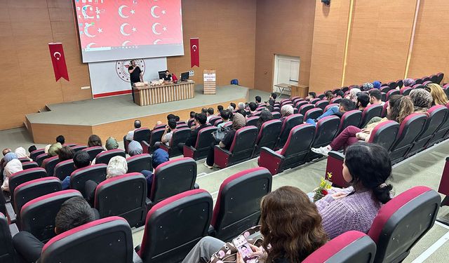 Haliliye Ağız ve Diş Sağlığı Hastanesi personeline ilk yardım eğitimi verildi