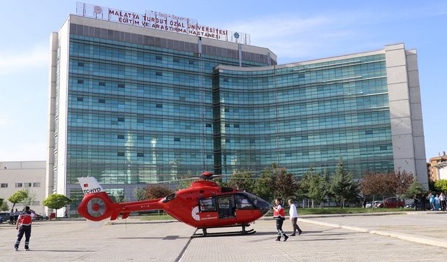 Malatya'da aniden fenalaşan hasta için ambulans helikopter devreye girdi