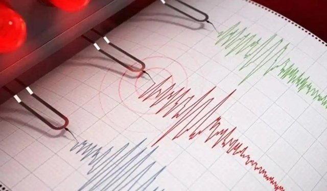Meksika'da 5,7 büyüklüğünde deprem