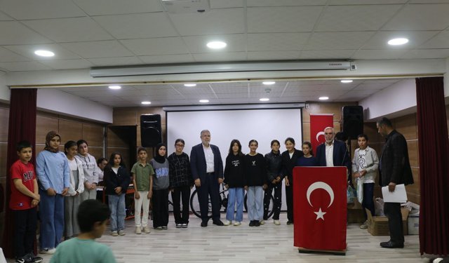 Şanlıurfa'da umre ödüllü siyer yarışması ödül töreni düzenlendi