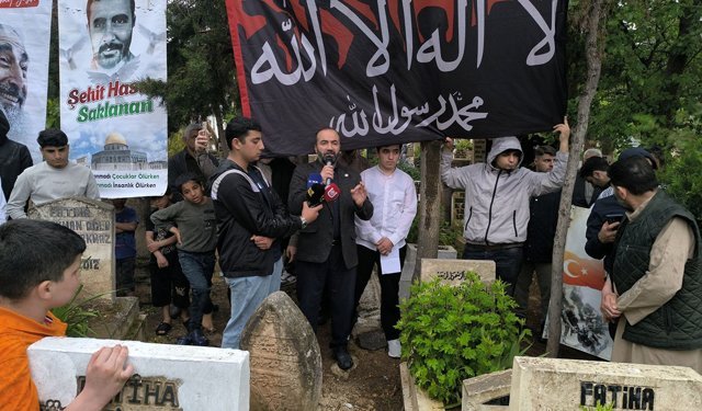 Şehit Hasan Saklanan mezarı başında anıldı