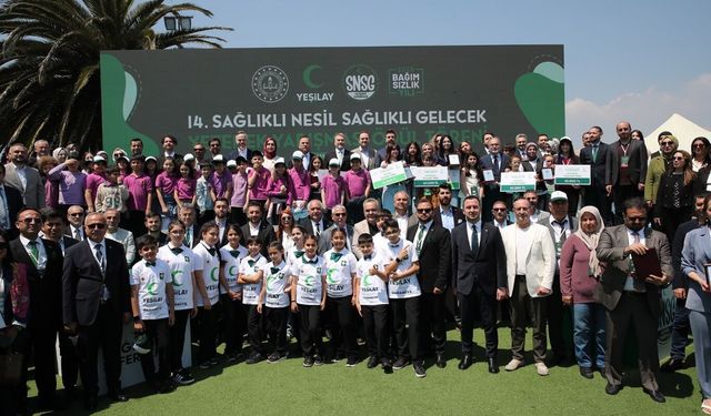 Yeşilay'ın 'Sağlıklı Nesil Sağlıklı Gelecek Yetenek Yarışması'nda ödüller sahiplerini buldu