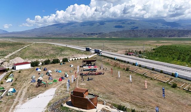 Ağrı'da 'Büyük Tufan' zirvesi gerçekleştirildi