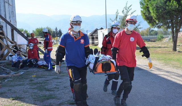 Bursa Ambulans Servisi Başhekimi Dr. Keleş: Acil durumlarda ilk yardım hayati önem taşıyor