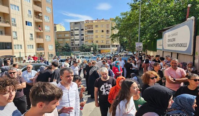 Bursa'da YKS'nin ilk oturumu başladı