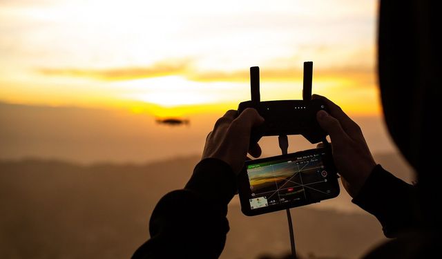 Gökyüzünün yeni mesleği: Drone pilotluğu dünyada ve Türkiye'de hızla yayılıyor