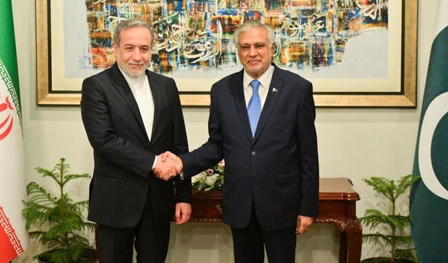 İran ve Pakistan dışişleri bakanları 'ABD ile mutabakatı' görüştü