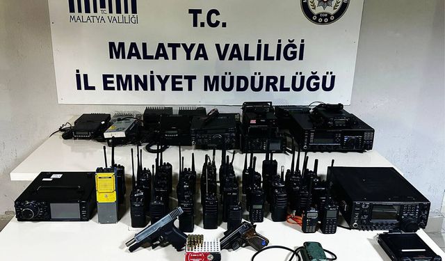 Malatya'da emniyet frekanslarını dinleyen 6 şüpheli yakalandı