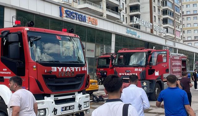 Mardin'de 11 katlı binanın 7'nci katında yangın