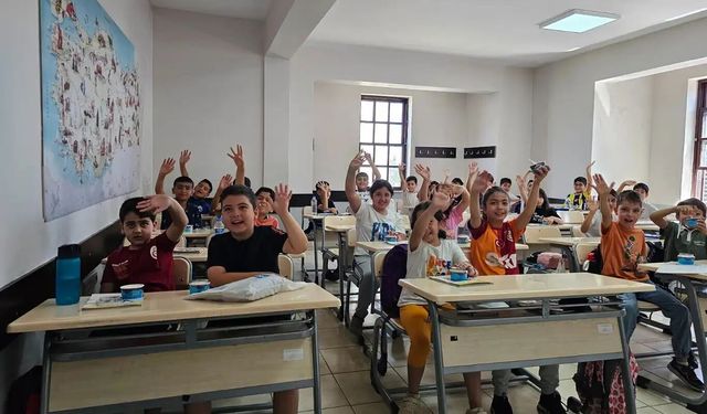 Milyonlarca öğrenci için yaz tatili başlıyor