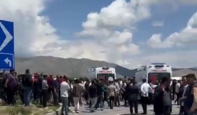 Van'da feci kaza: 4 ölü, 2 yaralı