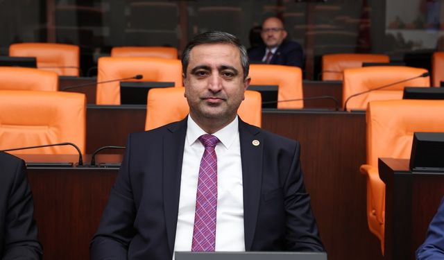 Bakan Tekin, Ramanlı'nın Kürtçe seçmeli ders önergesini yanıtladı: En yüksek başvuru Diyarbakır'dan