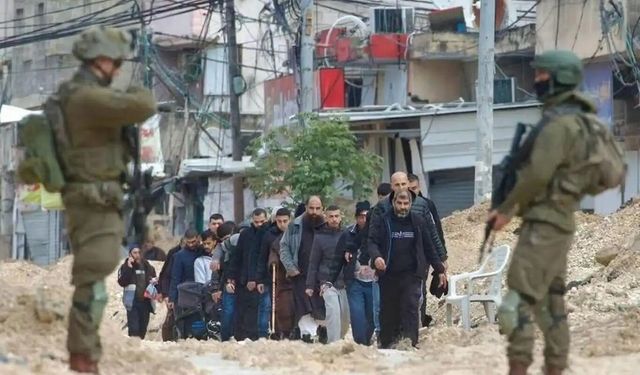 Batı Şeria'da işgalciler sivillere ve aktivistlere saldırdı