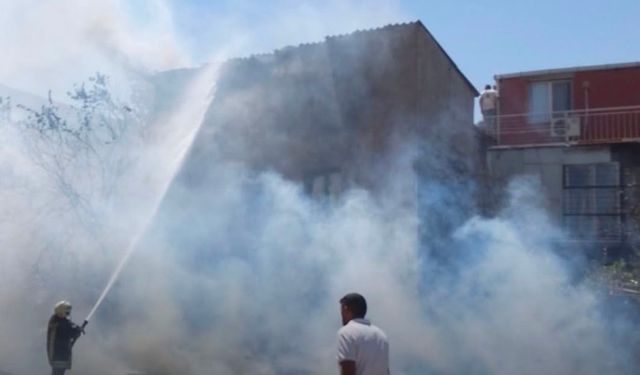 Bornova'da uyarılara rağmen yakılan ateş yangına neden oldu