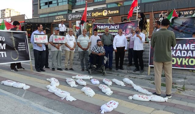 Burger King önündeki protesto 14'üncü haftasında: Boykot çağrısı büyüyor