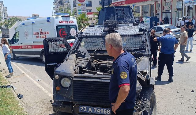 Cizre'de zırhlı araç takla attı, 2 polis memuru yaralandı