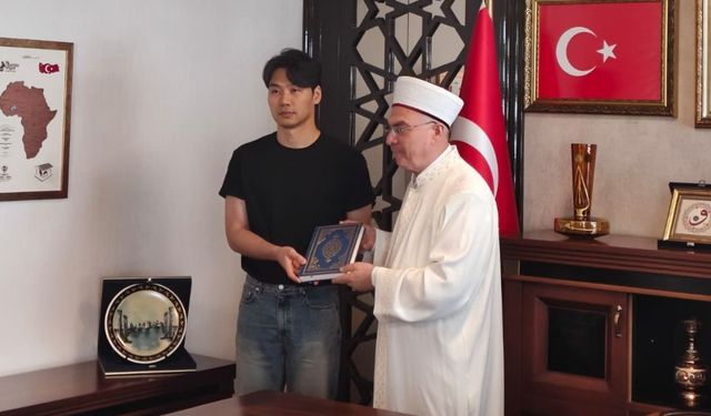 Güney Koreli Choi Seung Gon Mersin'de Müslüman oldu
