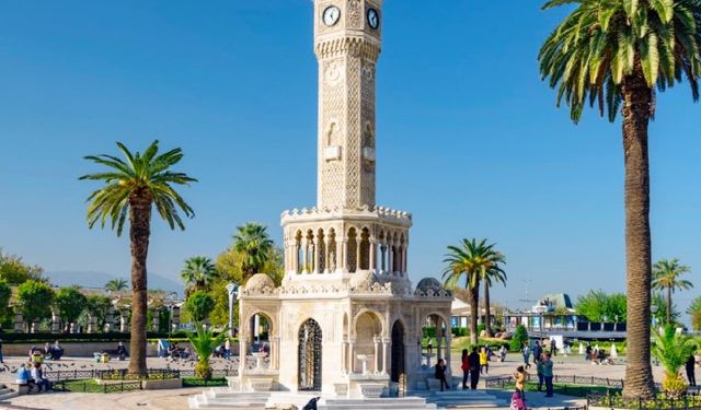 İzmir'de sıcaklıklar yeniden 40 derecenin üzerine çıkacak