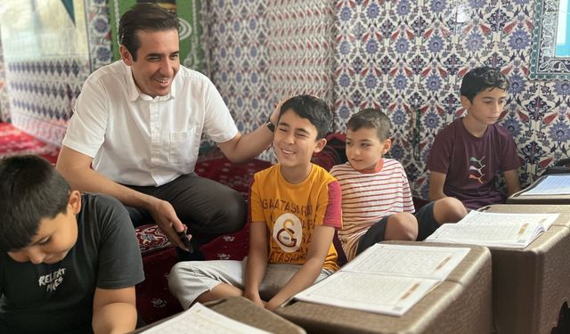 Kaymakam Topsakaloğlu yaz Kur'an kursunu ziyaret etti