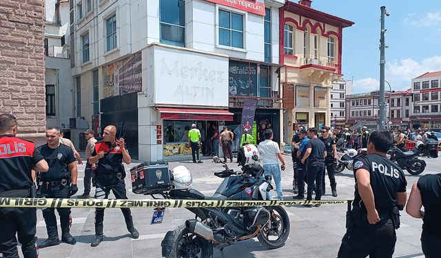 Konya'da kuyumcuda silahlı soygun girişimi iddiası