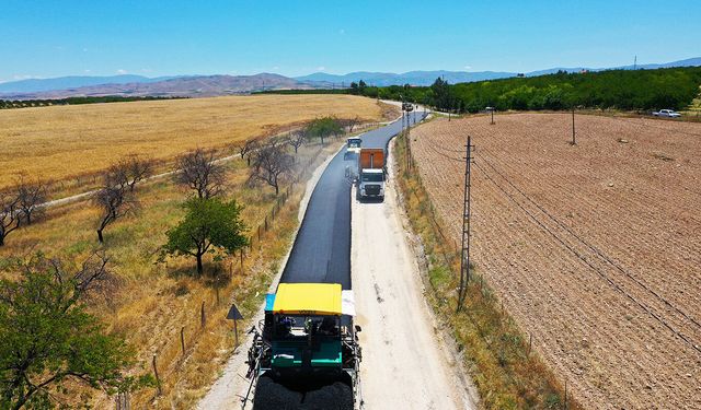 Malatya'da yol çalışmaları devam ediyor  