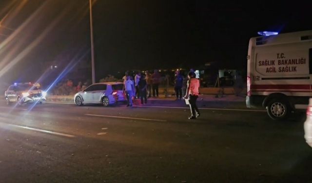 Mardin'de iki otomobil çarpıştı: 3 yaralı