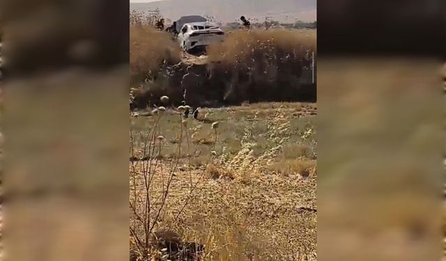 Mardin'de kontrolden çıkan otomobil tarlaya uçtu: 4 yaralı