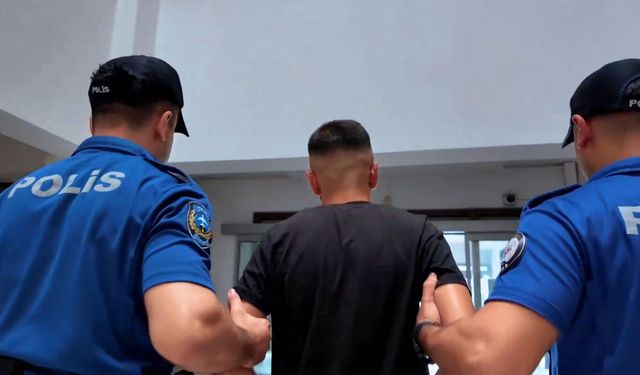 Mersin'de zehir satıcılarına operasyon: 52 şüpheli hakkında gözaltı kararı