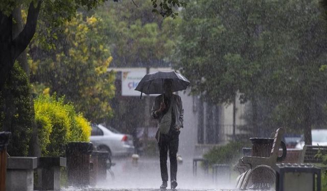 Meteoroloji'den İstanbul ve Trakya için kuvvetli sağanak uyarısı